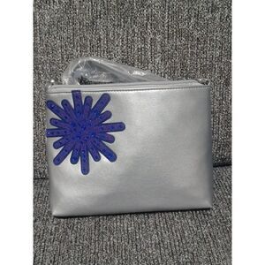 CATO Silver Crossbody w/ Blue Starburst